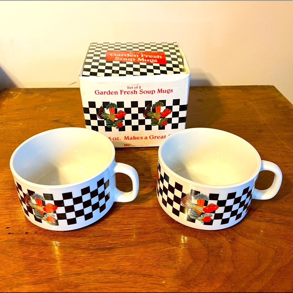 NIB Set of 2 Garden Fresh Soup Mugs